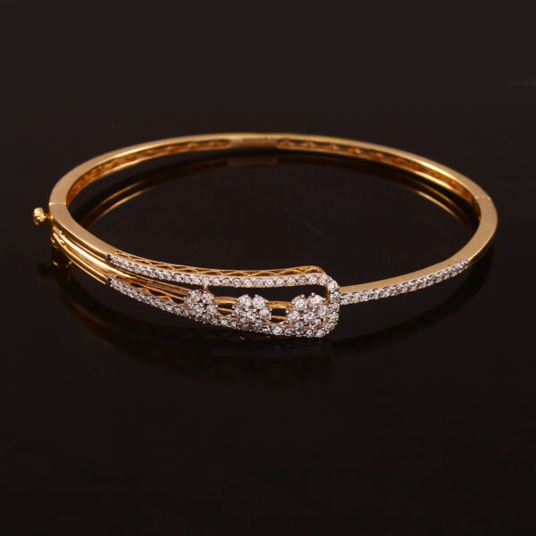 Royal Bloom Pure Gold Diamond Bracelet